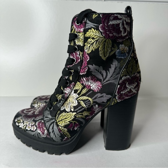 Steven Madden Laurie Black Pink Green Brocade Fabric Floral High Bootie Size 6M - Picture 1 of 8